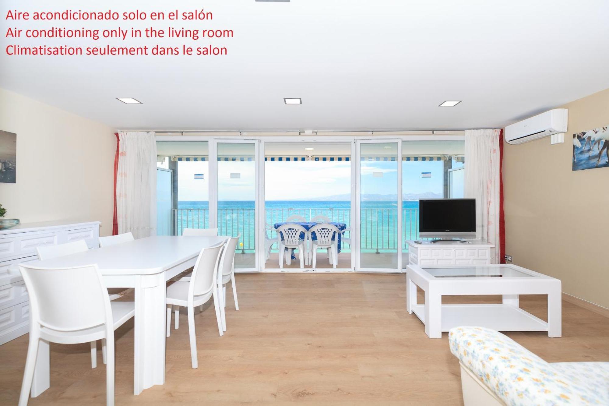Uhc Acantilados Family Apartments Salou Buitenkant foto