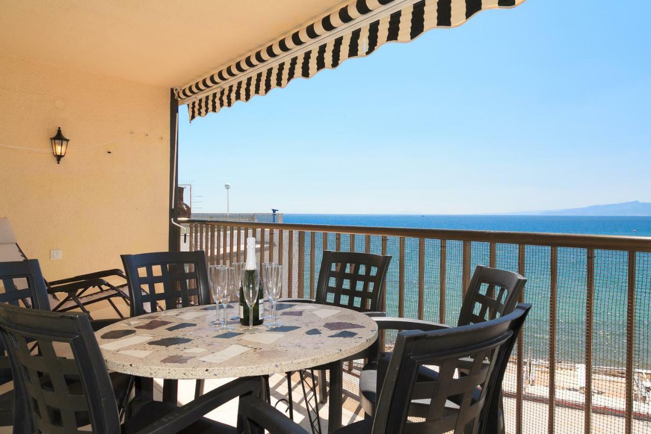 Uhc Acantilados Family Apartments Salou Buitenkant foto