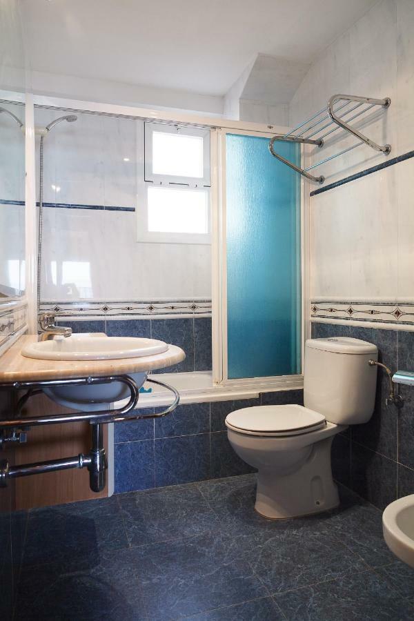 Uhc Acantilados Family Apartments Salou Buitenkant foto